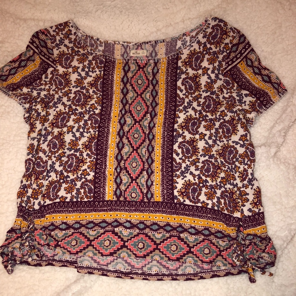 patterned hollister shirt